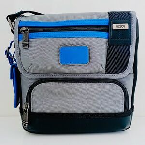 NWT TUMI Fremont Kerby Crossbody Sling Shoulder Bag Gray with Glacier Blue